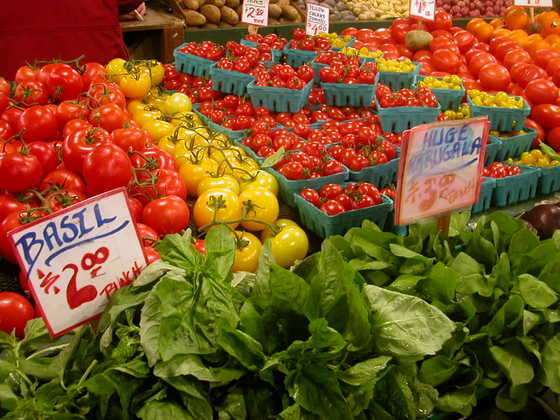 Tomatoes at market.JPG